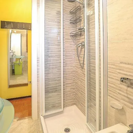 One-bedroom In 아파트 *